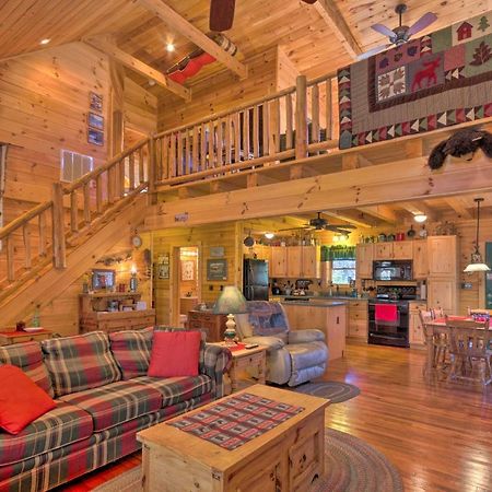 Lake Lure Log Cabin With Grill Steps To Beach! Villa Exterior photo